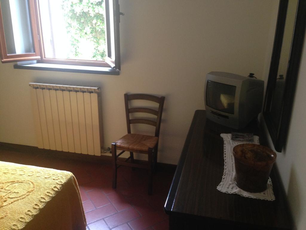 Podere Di Valli Santa Maria a Monte Habitación foto