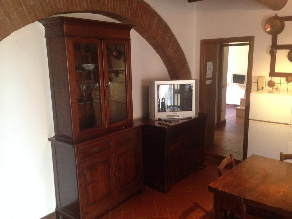 Podere Di Valli Santa Maria a Monte Habitación foto
